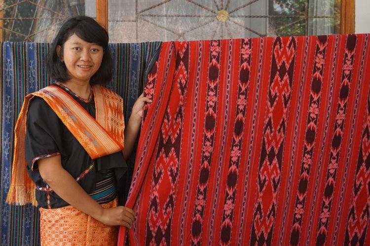 Tenun Indonesia