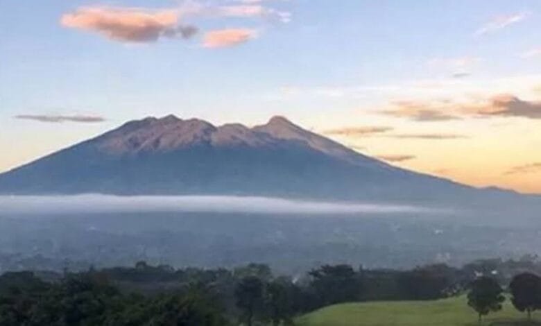 Mitos Gunung Salak